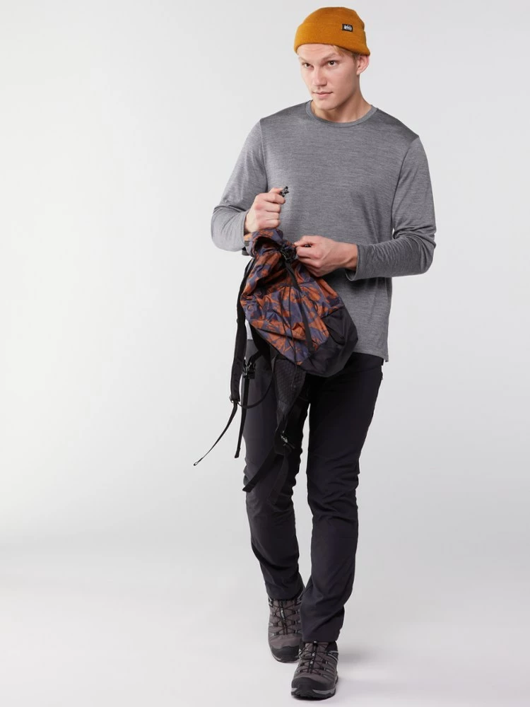 Icebreaker Sphere II Long-Sleeve Crewe T-Shirt - Men's - Image 4